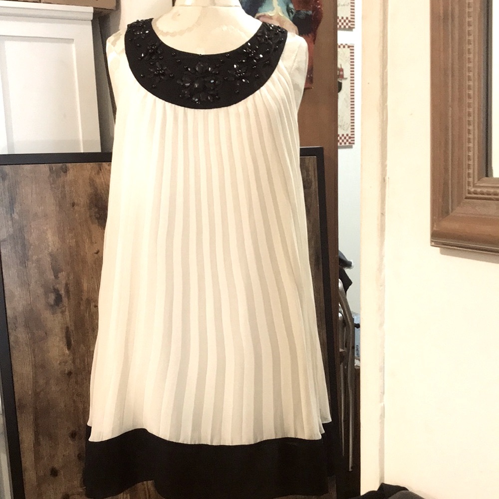 Bizz Princess dress, worn once, Sz M